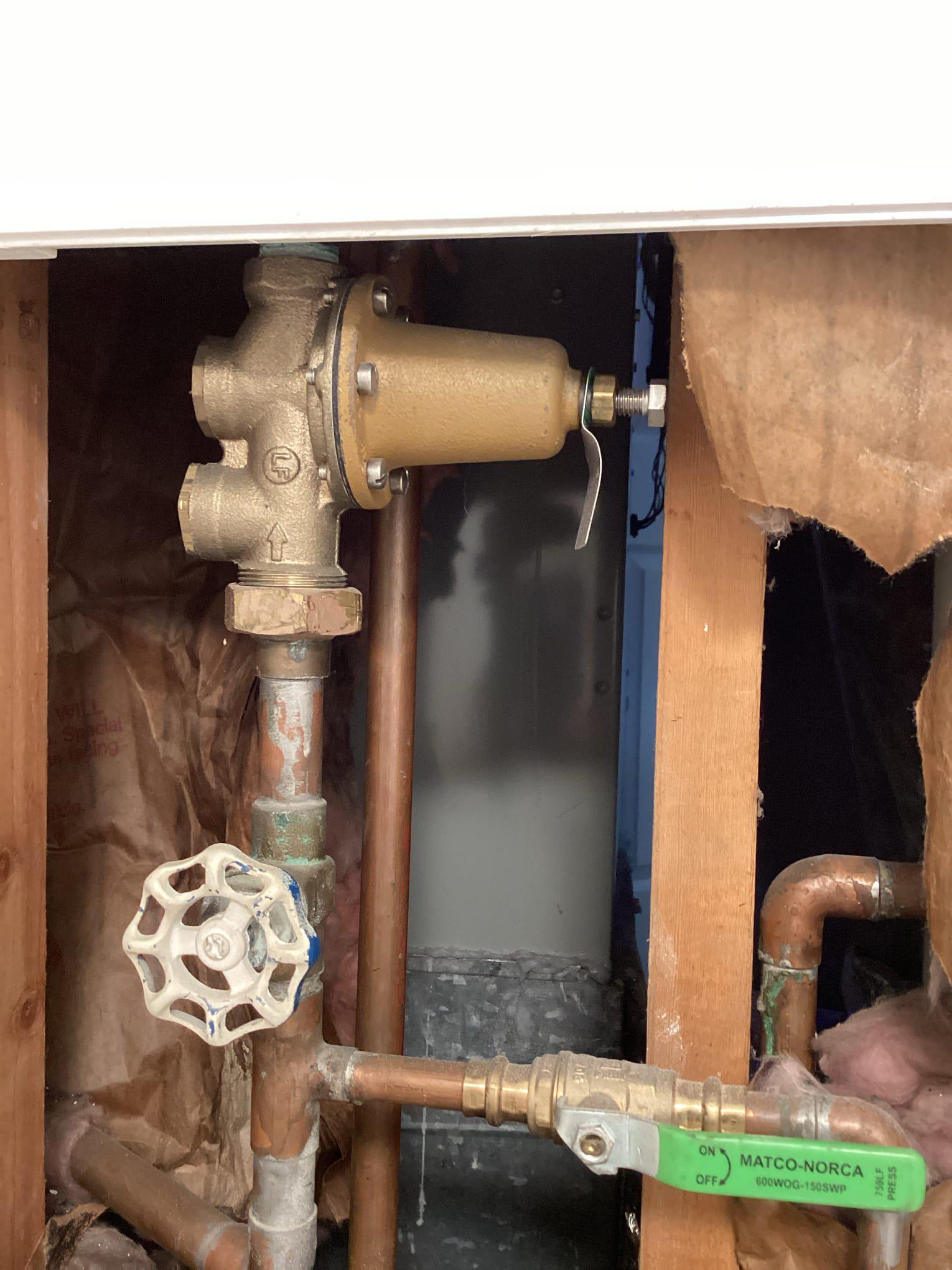 Plumbing in Sandy Springs Mid-Century Homes: What Riverside, Mount Vernon & Established Neighborhoods Should Know