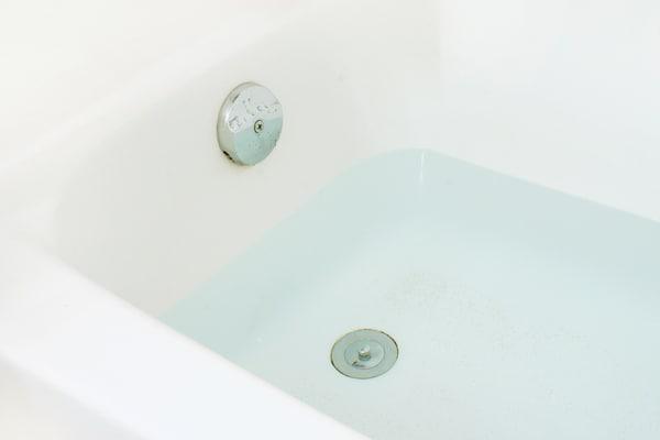 Is My Bathtub Drain Leaking?