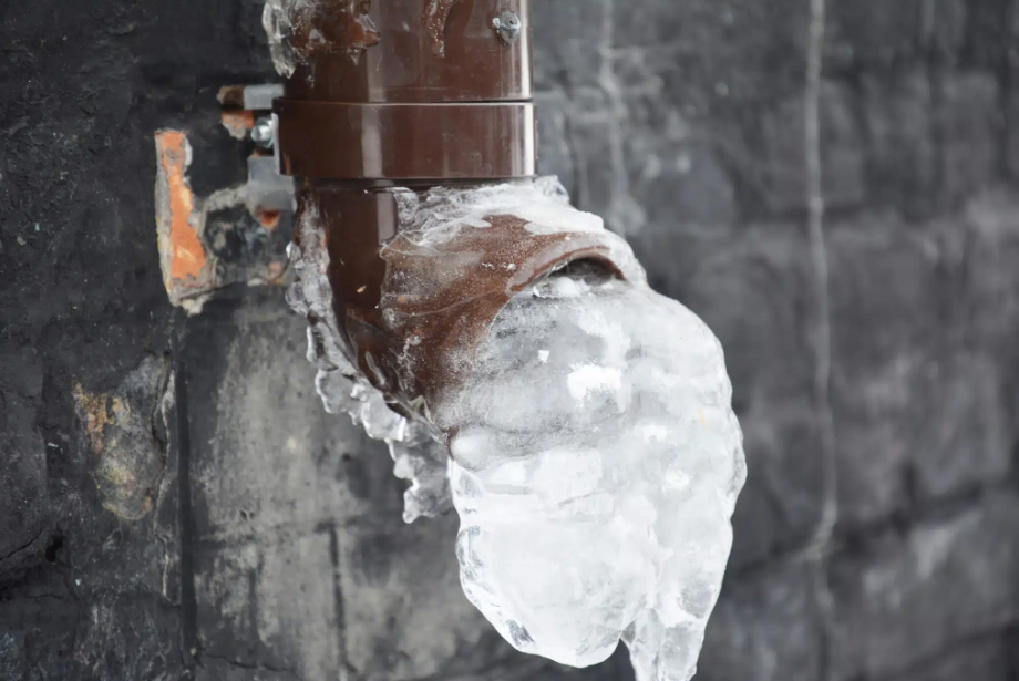 What to Do When Ice Clogs Drainpipes