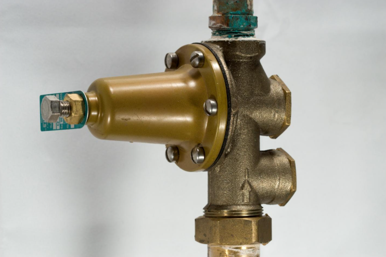 Pressure Reducing Valve - Stop Noisy Pipes and Protect Fixtures