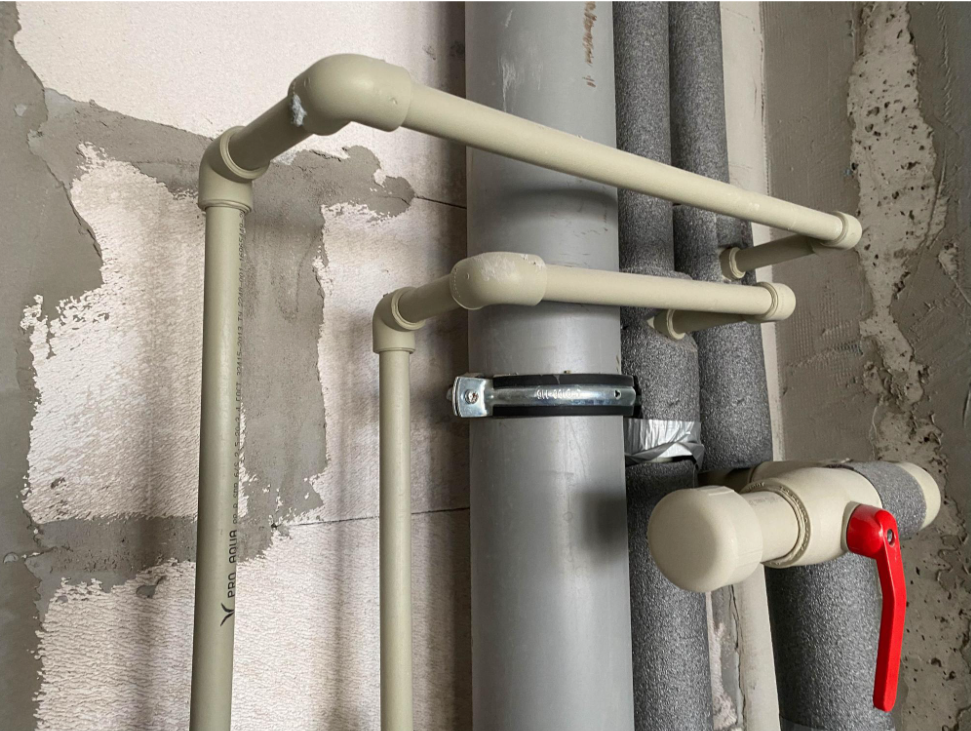 Preventing frozen pipes in a Lee's Summit winter