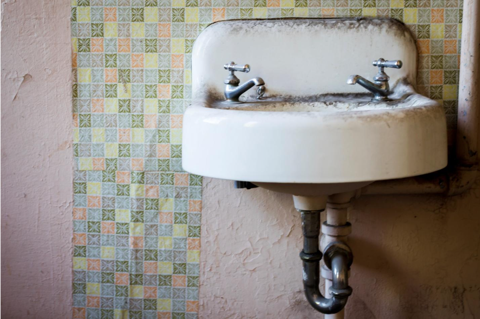 Common Plumbing Nightmares and Warning Signs