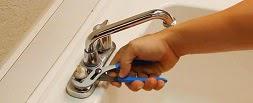 fix a leaky compression faucet