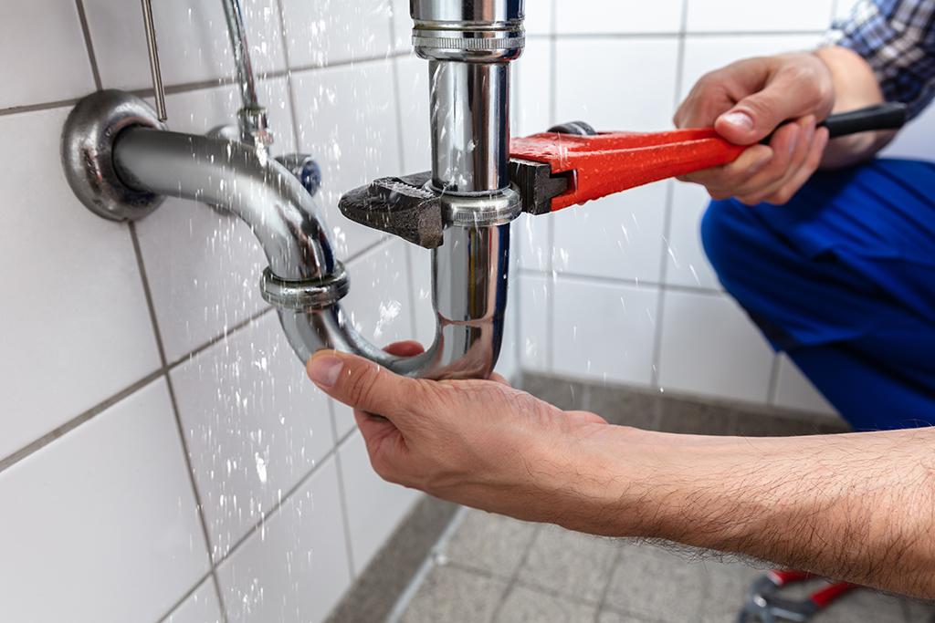Top Benefits of Hiring a Professional Emergency Plumber to Fix Your Drains | Katy, TX